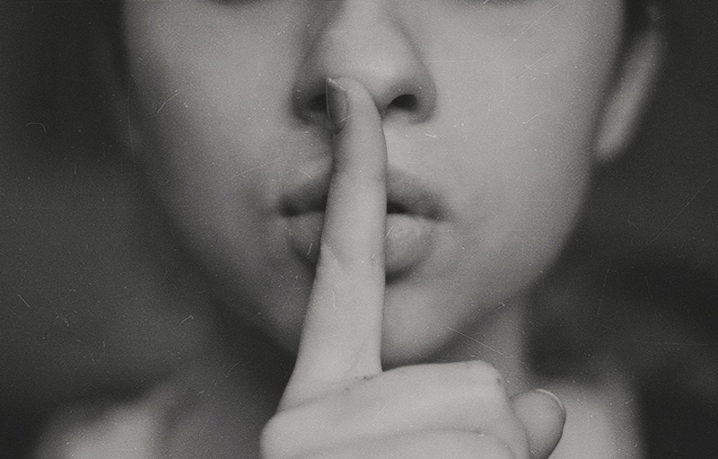 Silence is golden in public speaking_francescopecoraro.com_kristina-flour