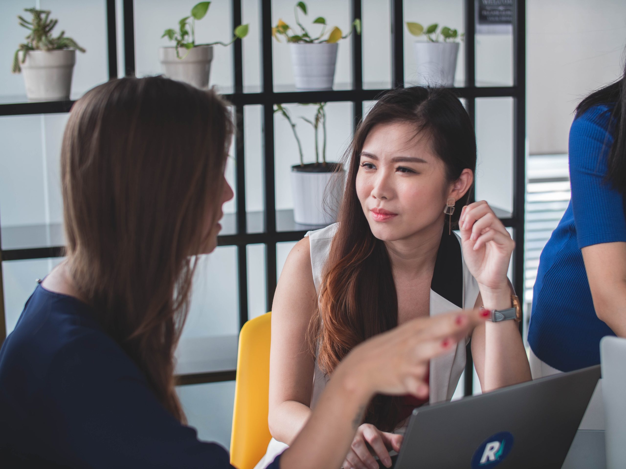 5 Steps To Improve Active Listening Skills As a Leader