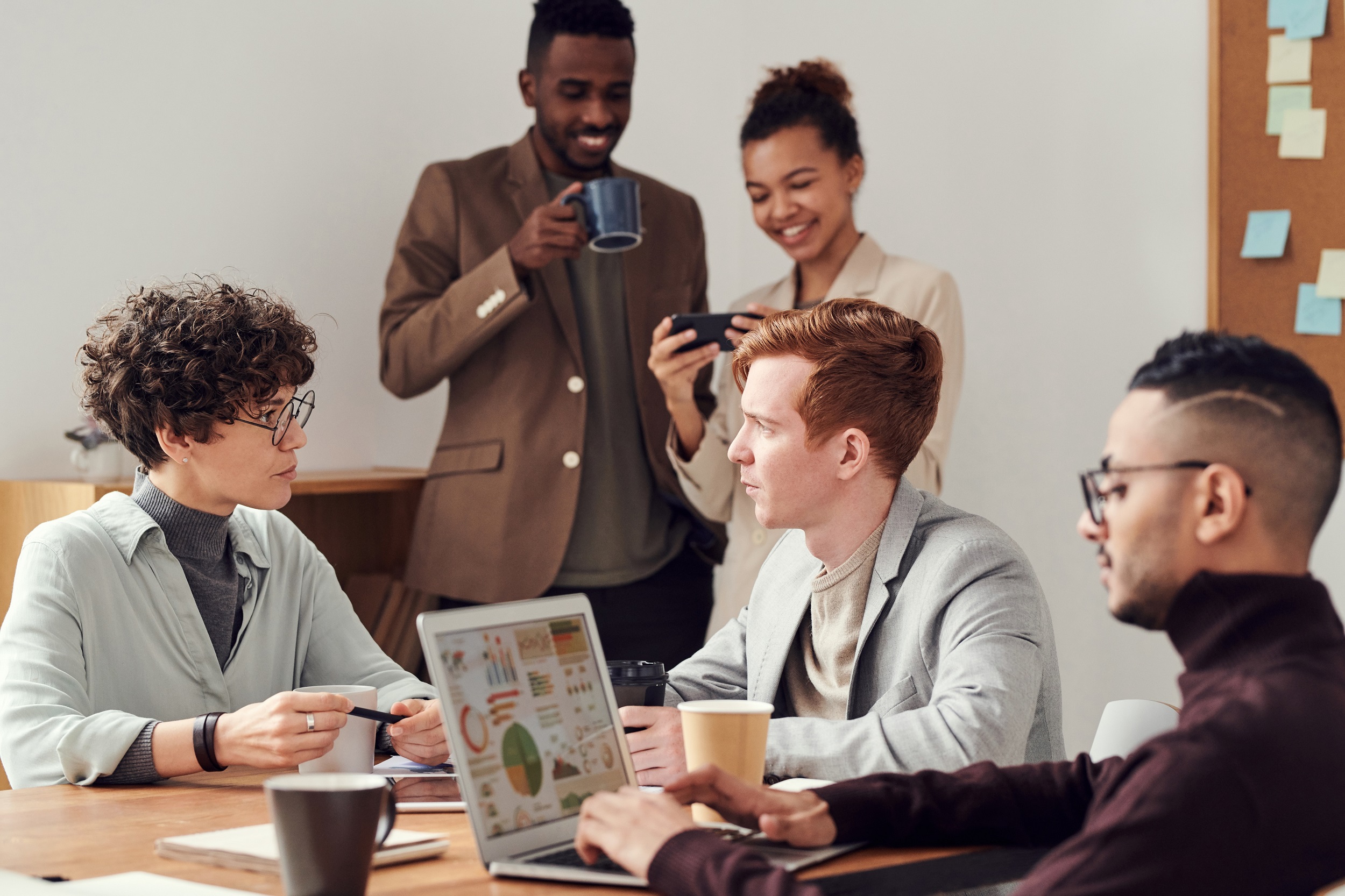 FrancescoPecoraro.com_Embracing Diversity Strategies for Creating a Multigenerational and Multicultural Workplace