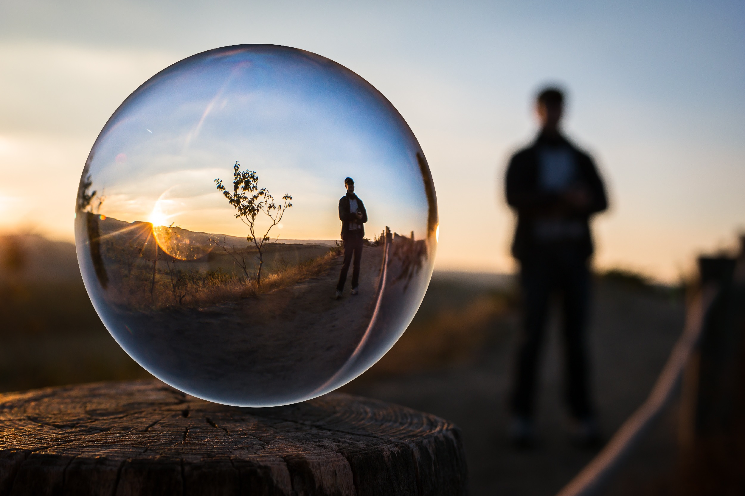 FrancescoPecoraro.com_Leading from Within Harnessing the Power of Self-Reflection to Inspire and Influence