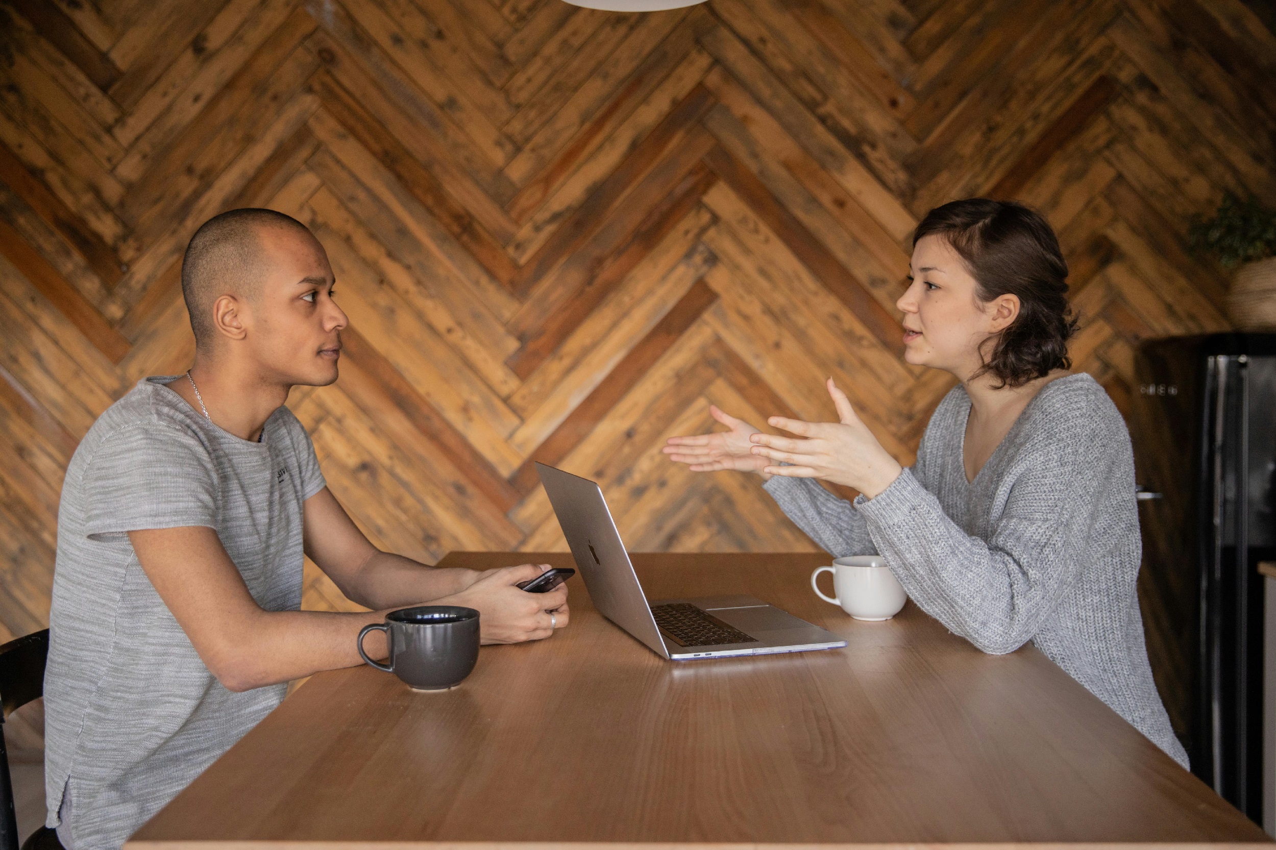 FrancescoPecoraro.com_How Body Language Affects the Way People Perceive You