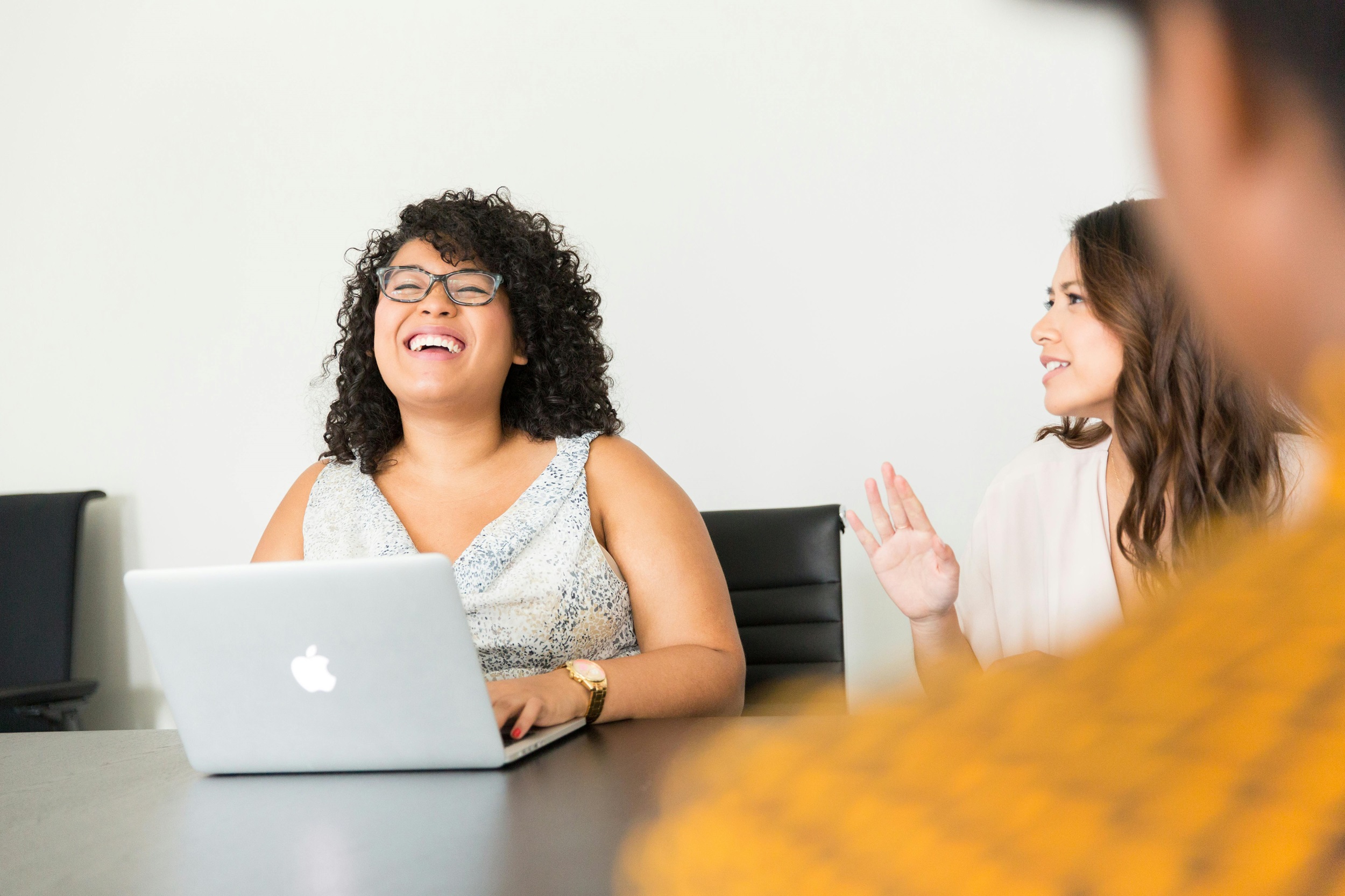 FrancescoPecoraro.com_The Power of Compliments in Building Connections