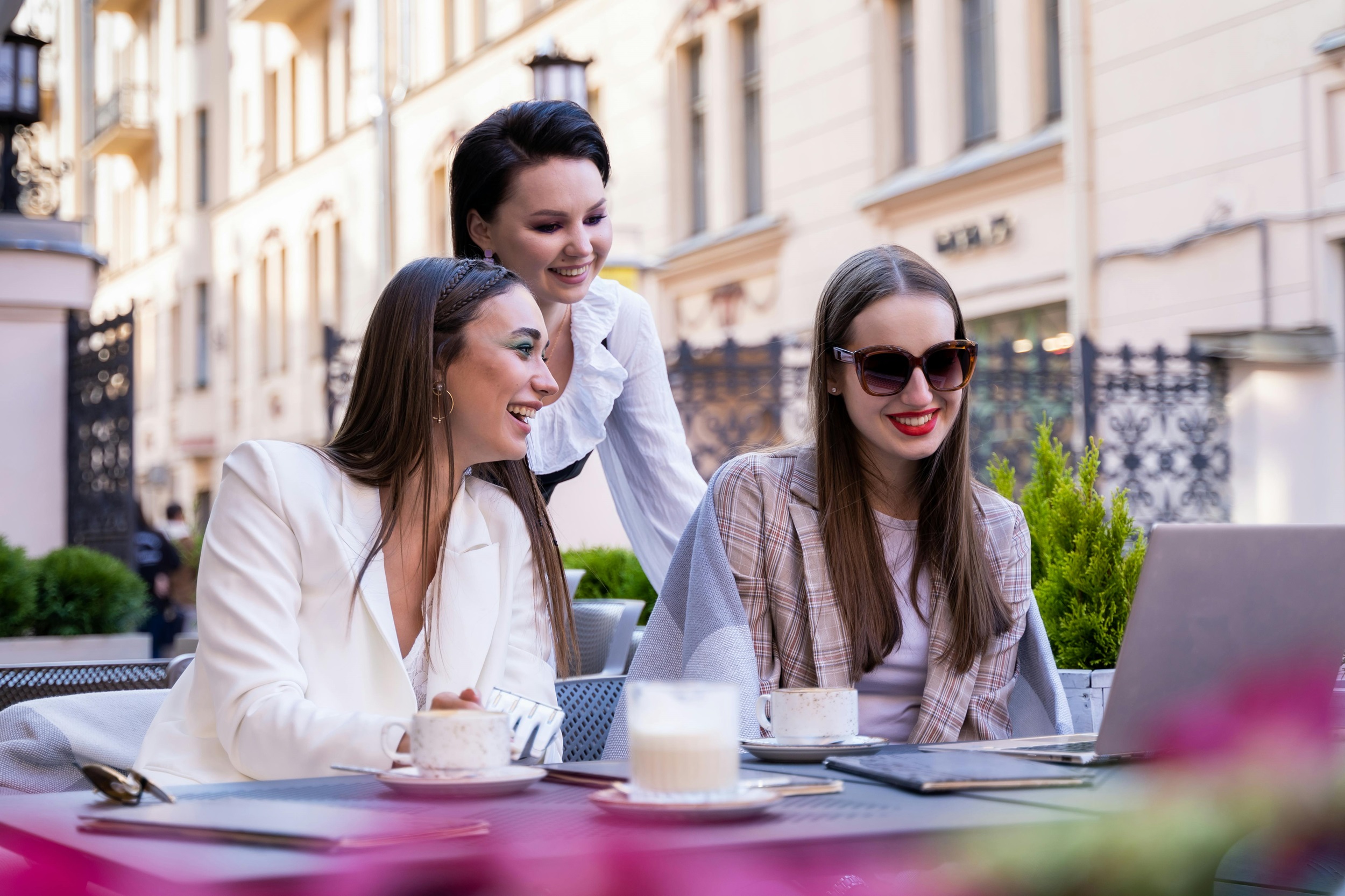 FrancescoPecoraro.com_How to Adapt to Different Social Situations Instantly
