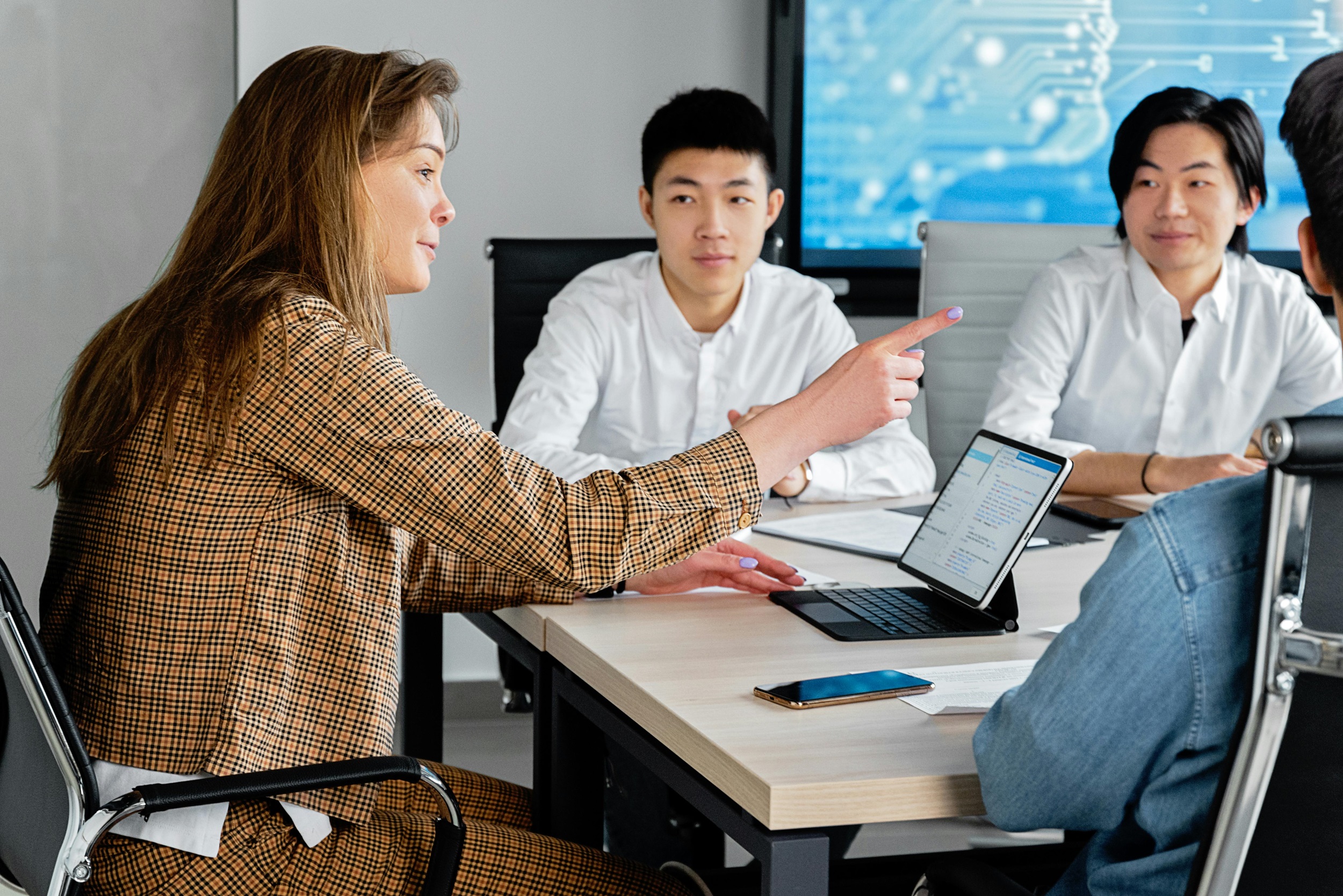 FrancescoPecoraro.com_Navigating Tough Conversations at Work with Confidence