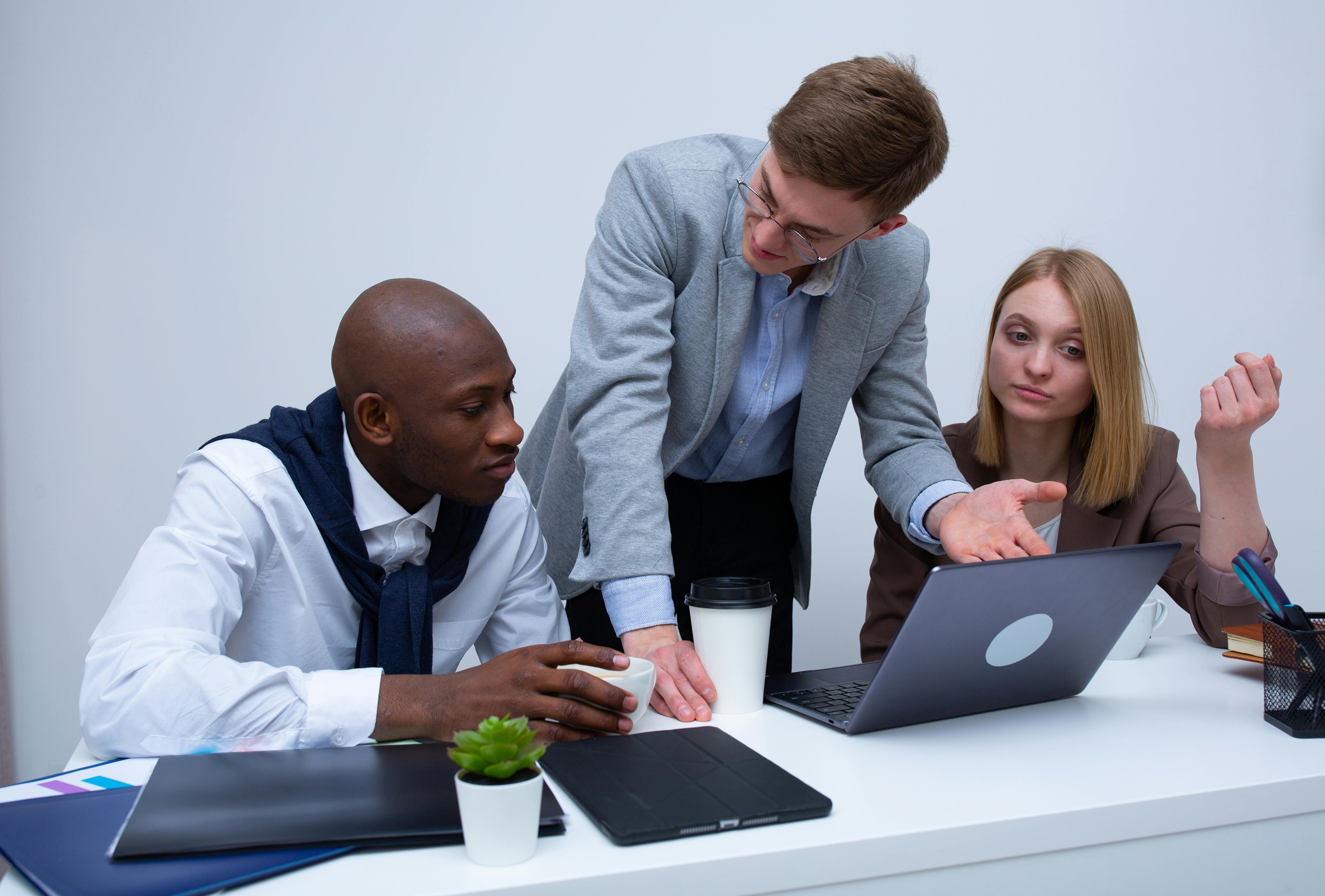 FrancescoPecoraro.com_How to Be More Assertive Without Being Aggressive