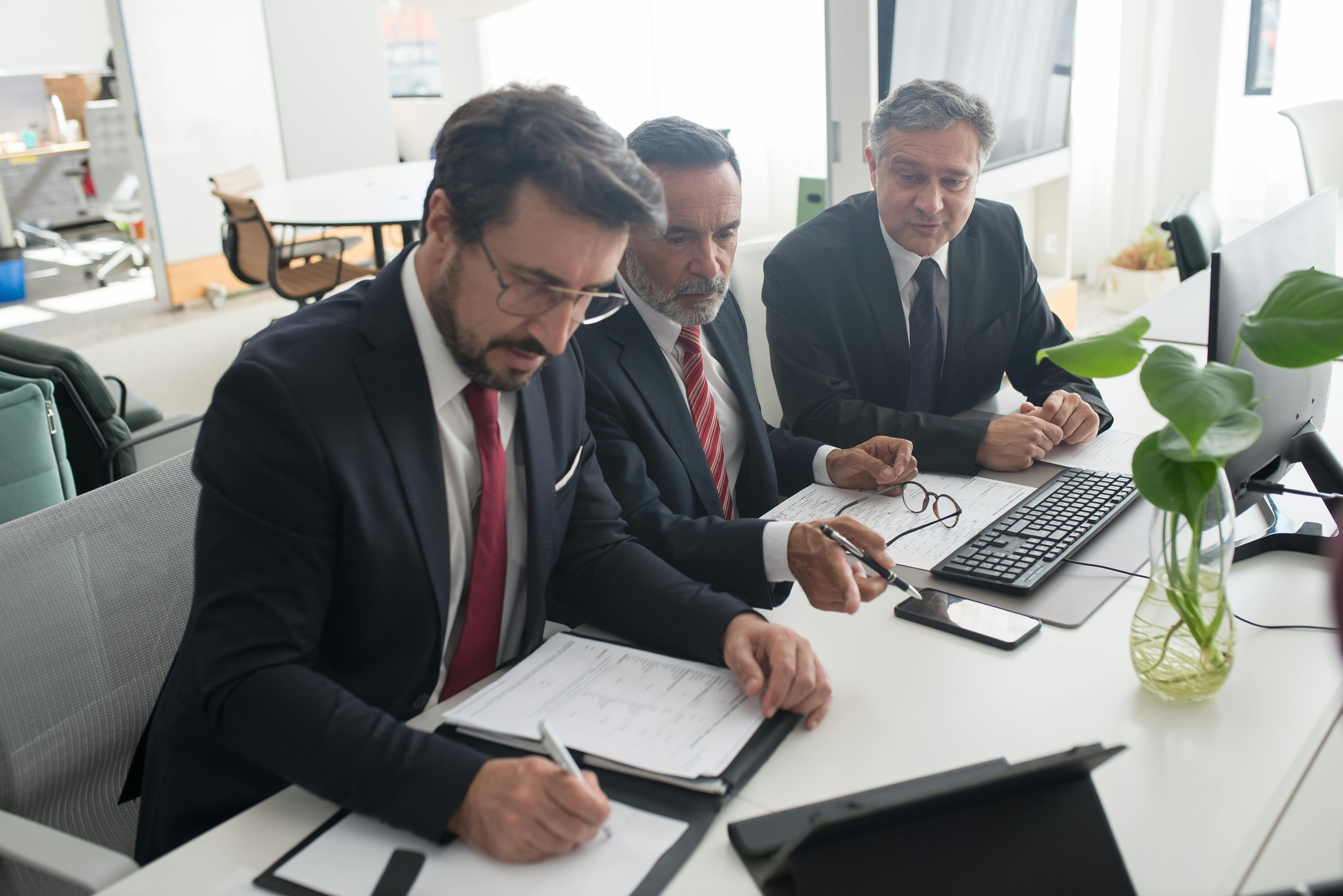 FrancescoPecoraro.com_The Communication Shift That Makes You Sound Like a Leader