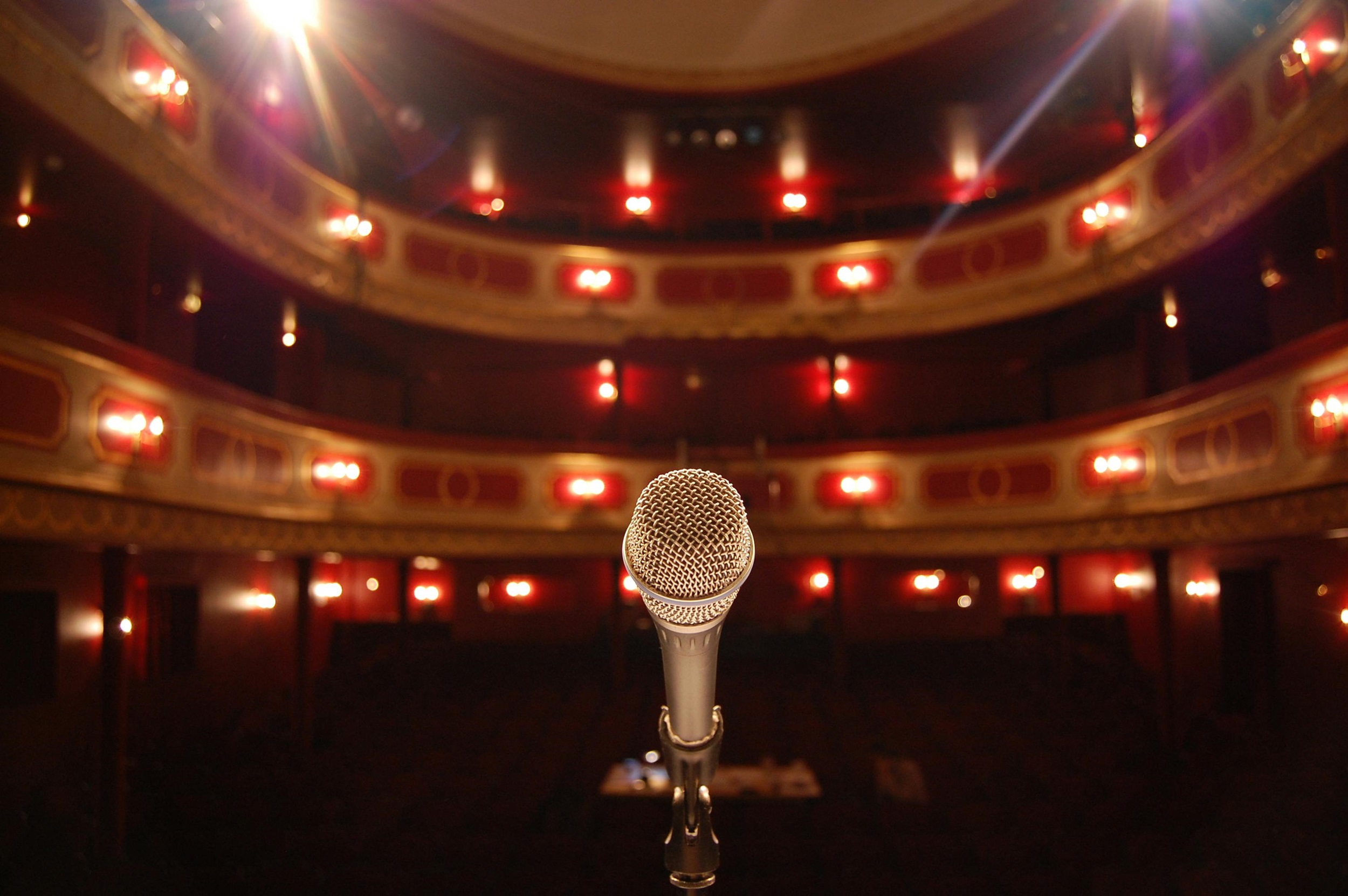 FrancescoPecoraro.com_How to Handle Stage Fright Before a Speech