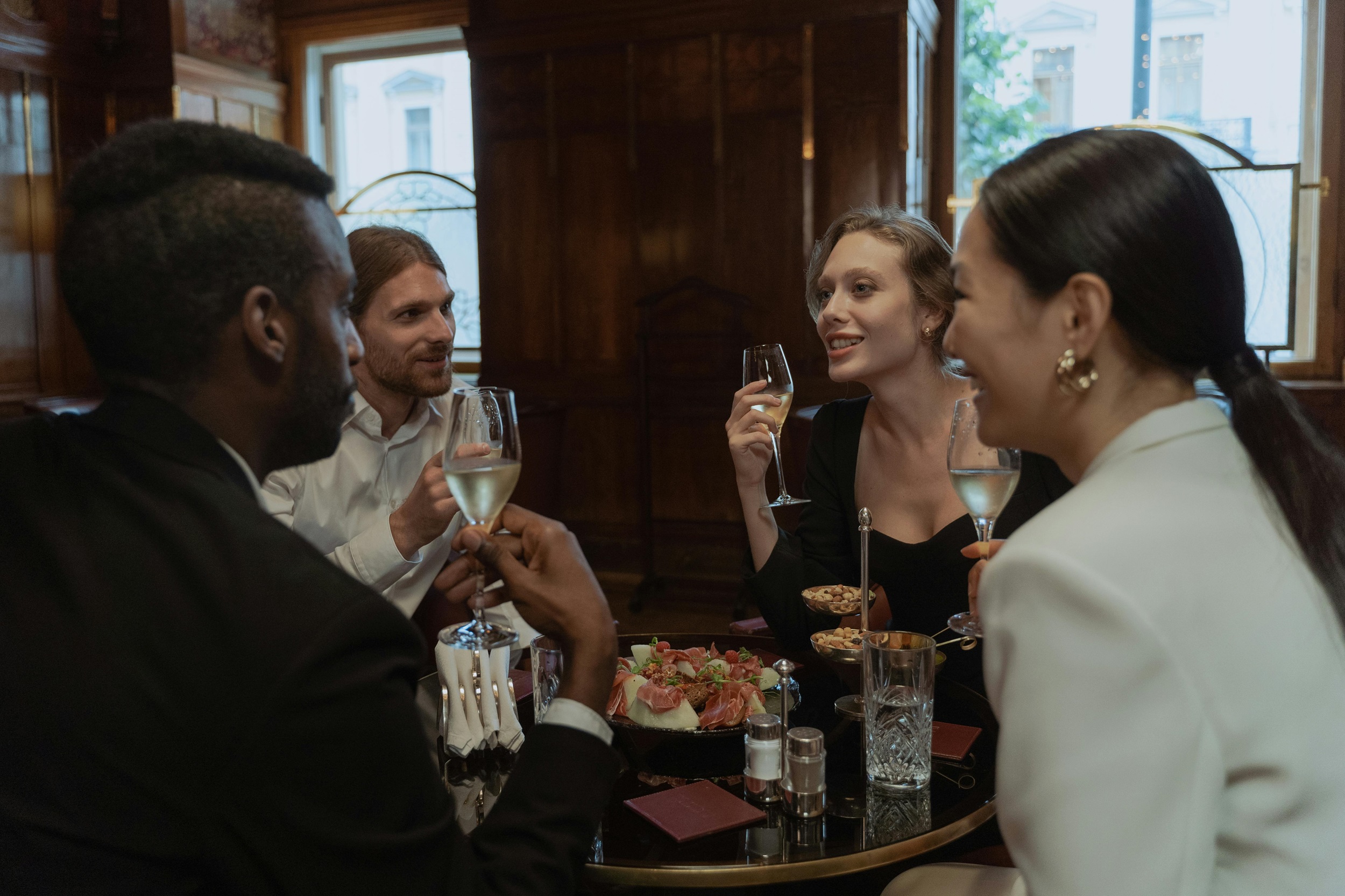FrancescoPecoraro.com_The Social Habit That Builds Deep Connections